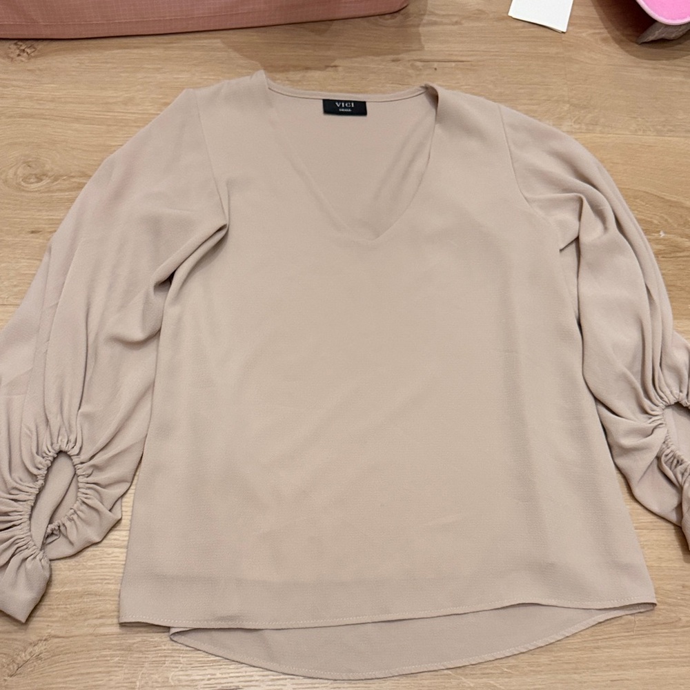 Vici Women's Elegant Cream Blouse